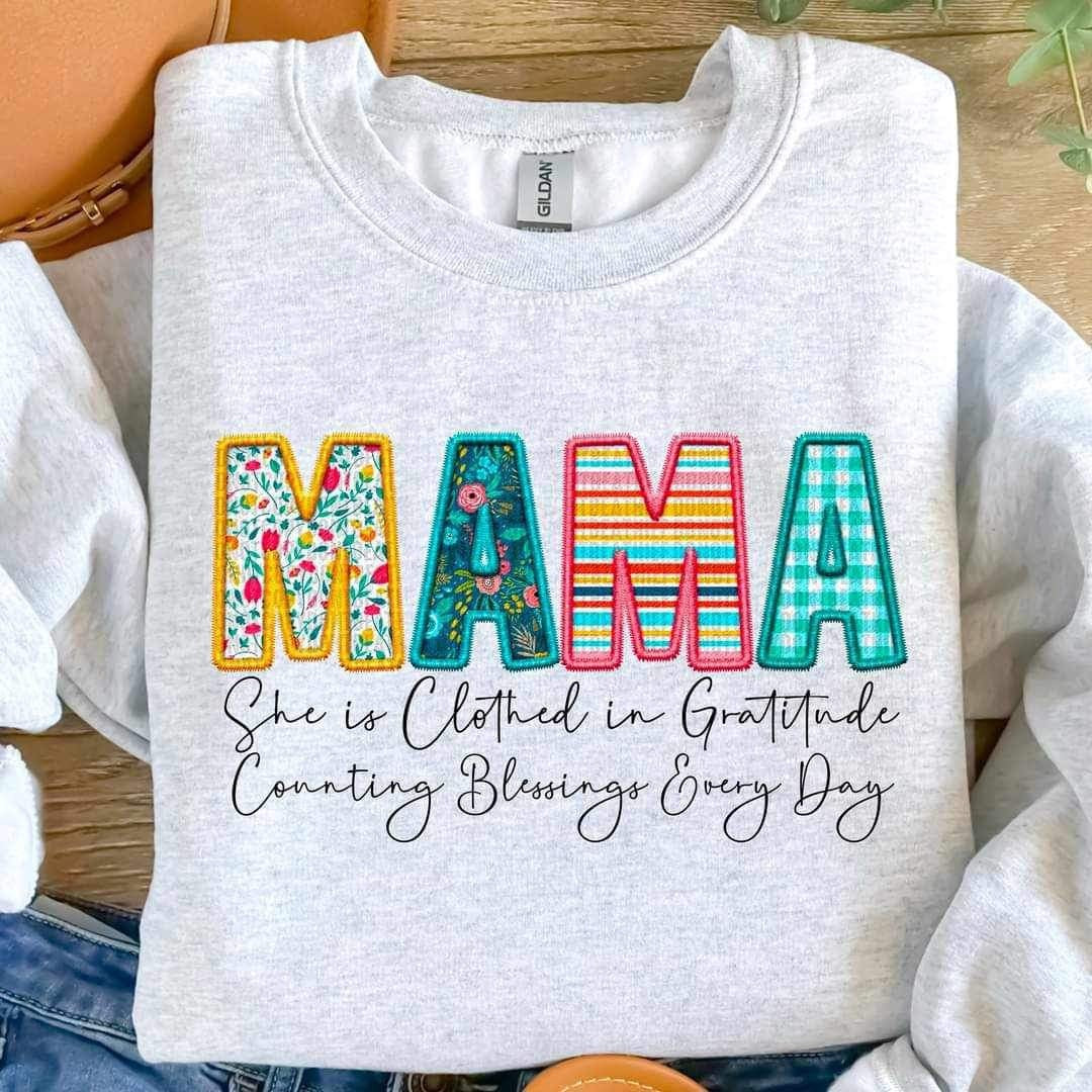 Mama she is clothed patterned faux embroidery T-shirt