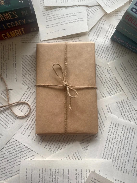 Medium Book Box (Book & 5 Accessory Items)